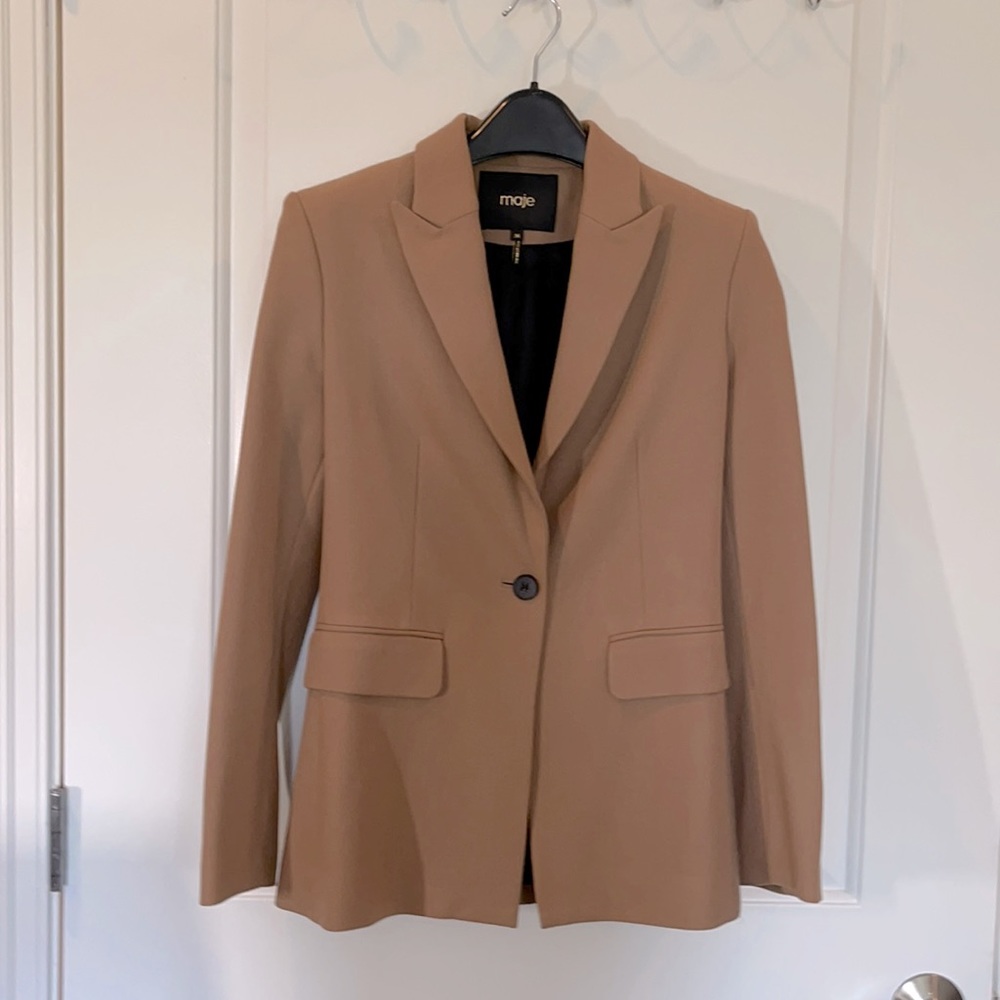 New Maje stylish blazer/suit jacket